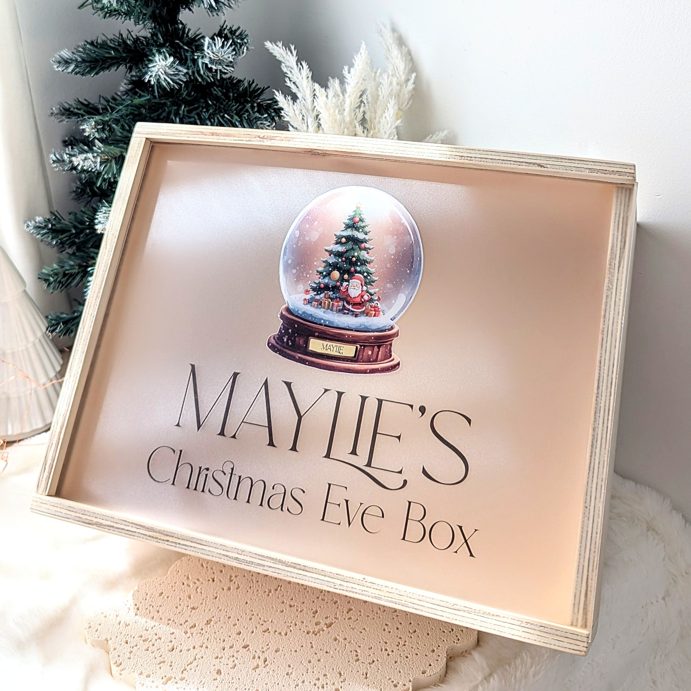 Snowglobe Christmas Box