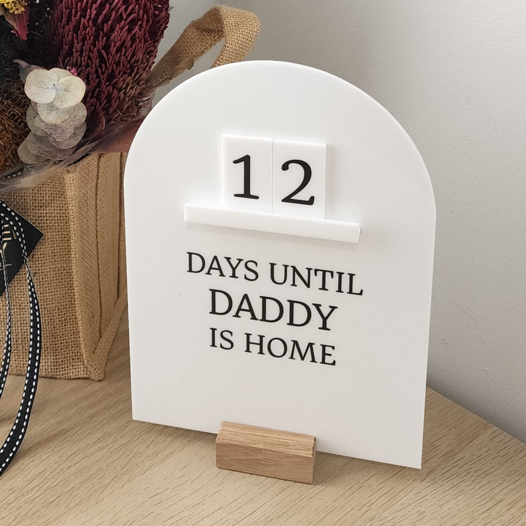 Countdown Plaque with Shelf & Numbers