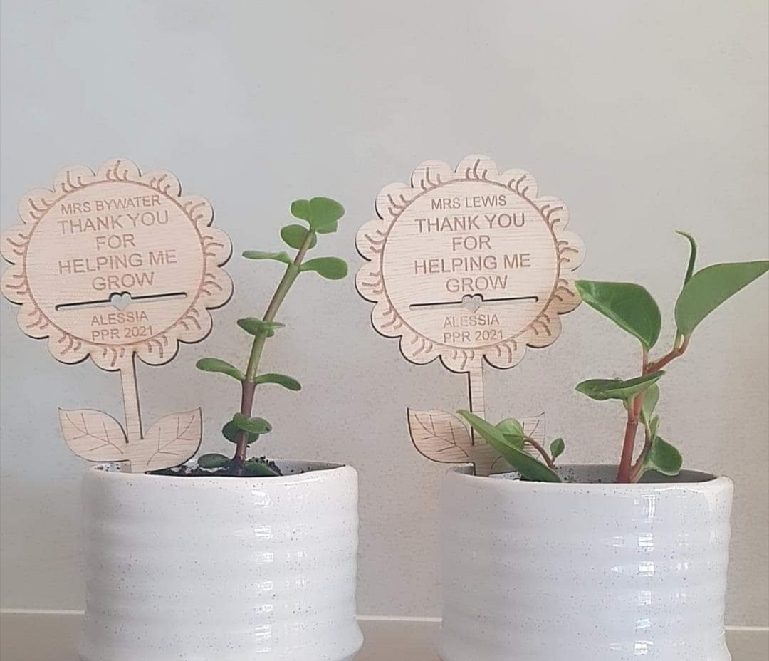 Helping Me Grow - Pot Plant Topper - Style #1